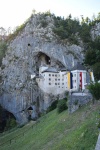 Castillo de Predjama