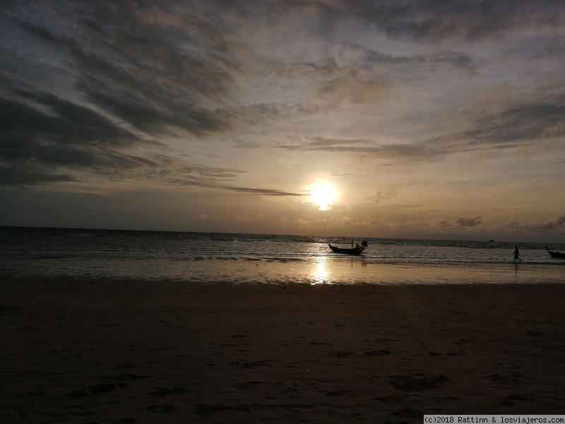 Sairee beach