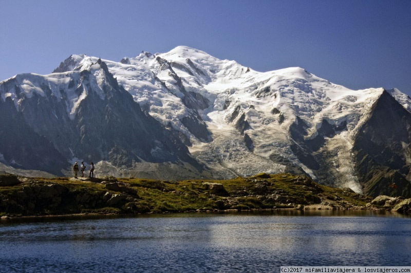 Mont Blanc desde el lago Cheseries