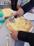 Pizza 4 quesos (sin salsa de tomate)