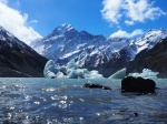 Hooker Lake, laguna glaciar en una de las vertientes de Mount Cook