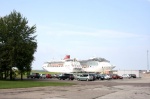 Tallinn, Estonia. El Empress de Pullmantur y el Costa Atlántica de Costa Cruceros en el puerto de la ciudad.
