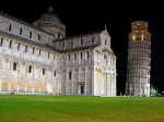 Torre de Pisa. Vista nocturna