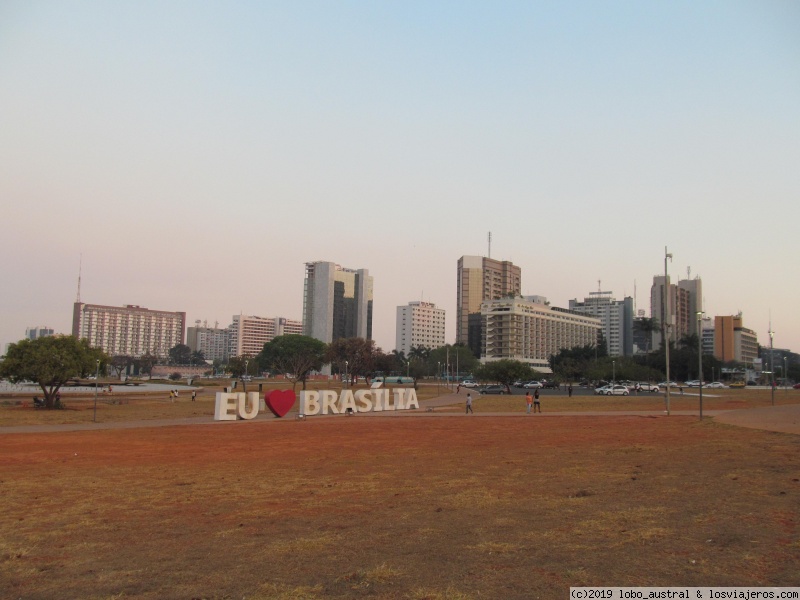 Cae la Tarde en Brasilia