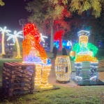 Exposición en Budapest de esculturas hechas de luces Lumina Park