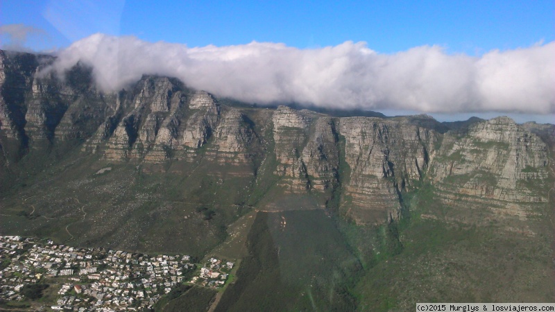 Sobrevolando Ciudad del Cabo (IV)