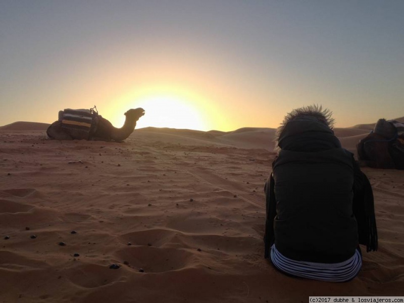 Amanecer en el desierto