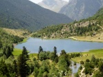 Lake and mountains in Aigüestortes