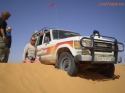 Nuestro coche encallado en el borde de una duna - Libia
Our car trapped in the sand at a dune´s edge - Libya