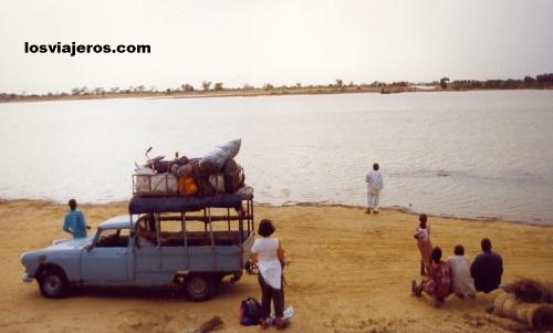 Crossing Bani river - Djene - Mali