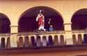 Imagen religiosa en un Balcon de la ciudad de Lome - Togo