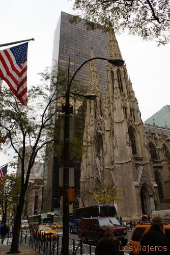 St. Patrick' s Cathedral - New York - USA
Catedral de San Patricio - Nueva York - USA