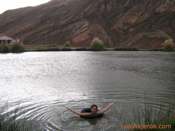 Ojo del Inca, Tarapaya - Bolivia
El Ojo del Inca en Tarapaya - Bolivia