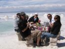 Almuerzo en el Salar
Having lunch at Uyuni Salt