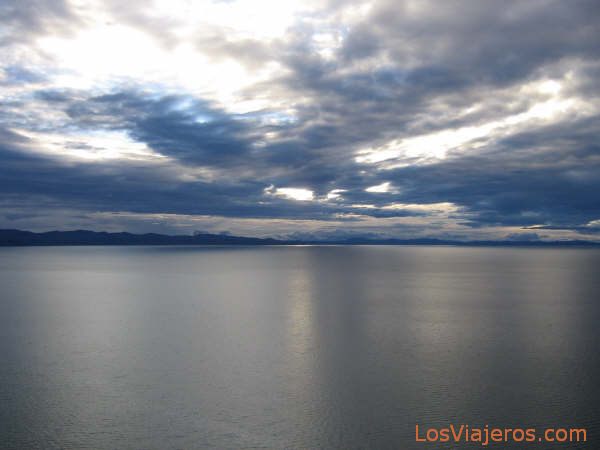 Atardecer en el Titicaca - Bolivia
Afternoon in Titicaca´s lake - Bolivia