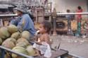 Ir a Foto: Niño en el mercado de Phnom Penh -Camboya 
Go to Photo: Boy at the Phnom Penh market -Cambodia