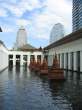 Estanque del hotel Sukhothai con vistas de Bangkok - Tailandia
The Sukhothai Hotel with views over Bangkok - Thailand