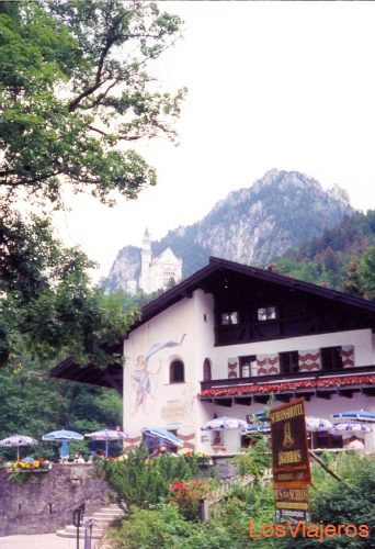 Restaurantes y el castillo de Neuschwanstein -Baviera - Alemania