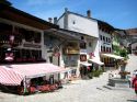 Ampliar Foto: Gruyères, pueblo famoso por su queso