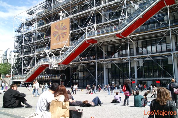 Centre Pompidou or George Pompidou Canter- Paris - France
George Pompidou - Paris - Francia
