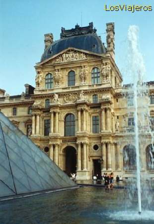 Louvre Museum -Paris- France
Museo de Louvre -Paris- Francia