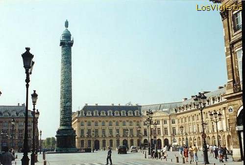 La Place Vendome y la colunma de Napoleon -Paris- France - Francia
Place Vendôme -Paris- France