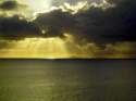 Ir a Foto: Atardecer en la isla de Maupiti 
Go to Photo: Maupiti Island sunset