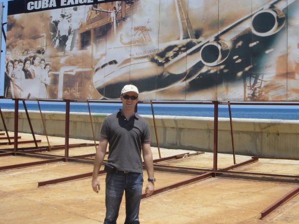 Santi, Falcon - Global