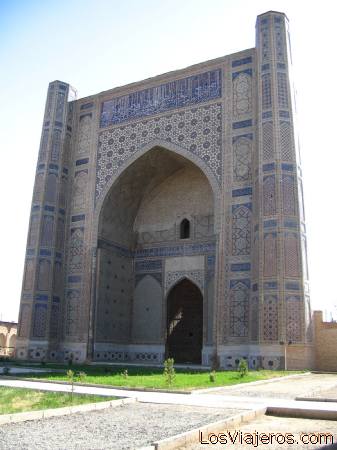Mezquita de Bibi Khanym.-Samarcanda -UZBEKISTAN  - Asia
Bibi-Khanym Mosque.-Samarkand - Uzbekistan - Asia